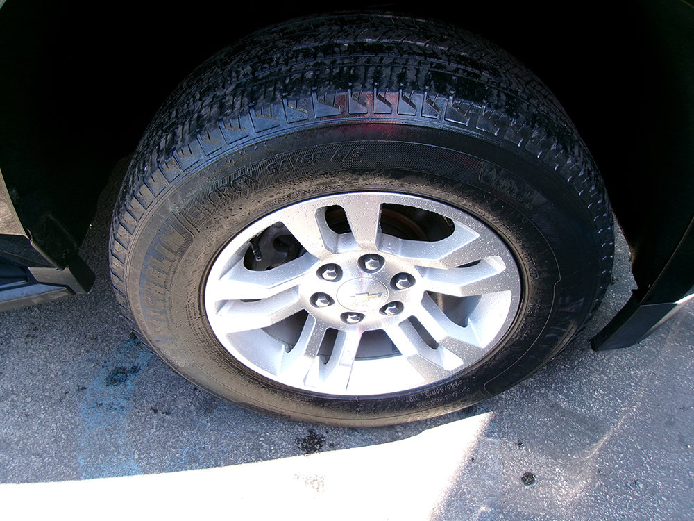 Used 2017 Chevrolet Tahoe LS AWD/4WD image 8