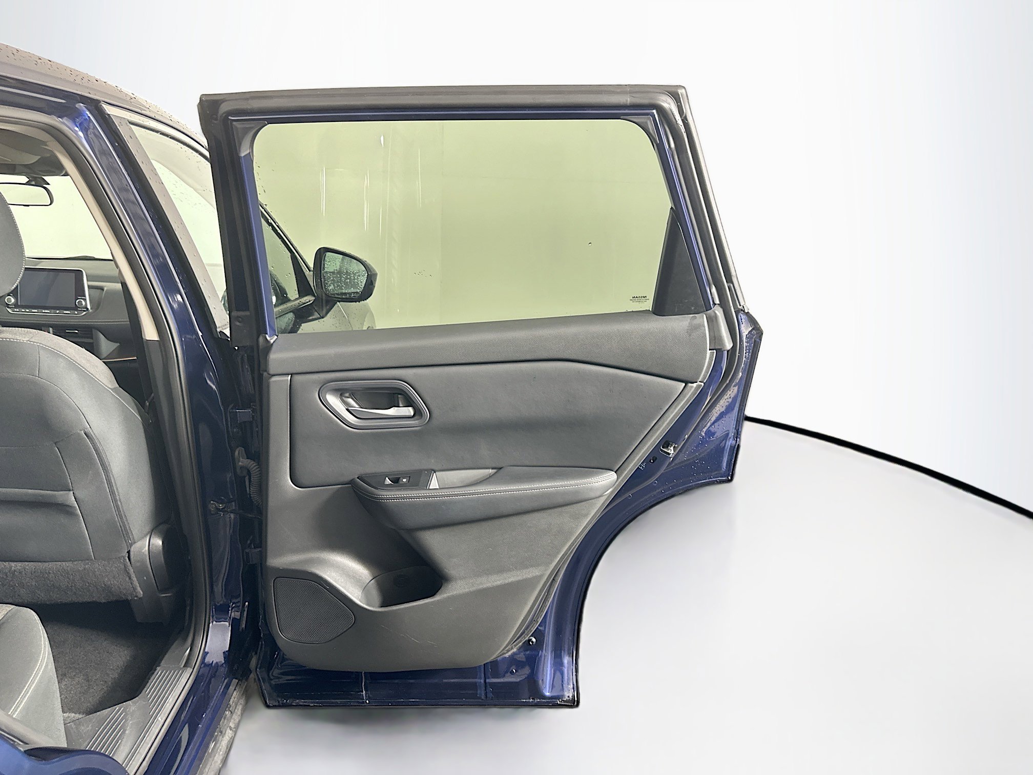 Used 2024 Nissan Rogue SV FWD image 29
