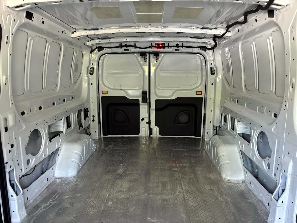 Used 2024 Ford Transit 250 Low Roof RWD image 28