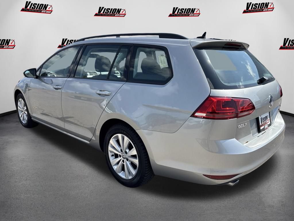 Used 2017 Volkswagen Golf S AWD/4WD image 8