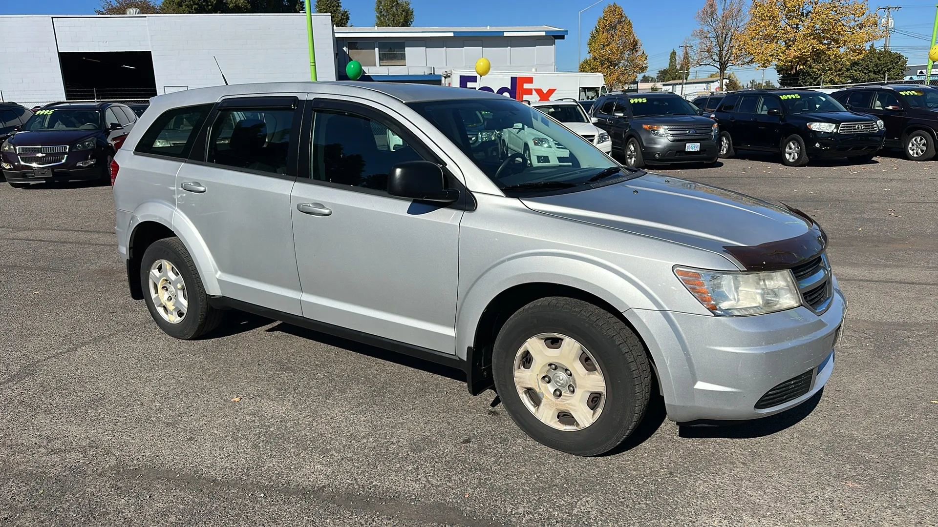 Used 2010 Dodge Journey SE image 2