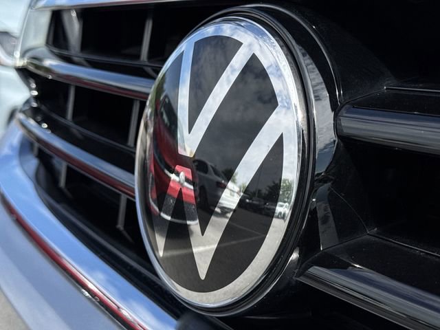 Certified 2023 Volkswagen Tiguan SE R-Line AWD/4WD image 31