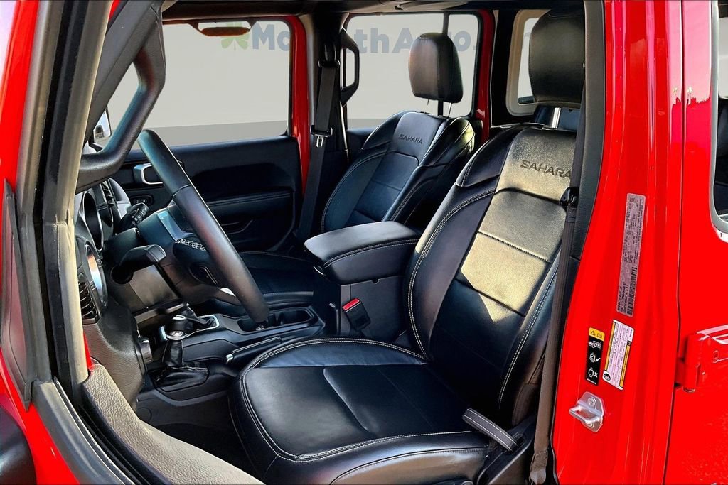 Used 2023 Jeep Wrangler Unlimited Sahara w/ Cold Weather Group image 19
