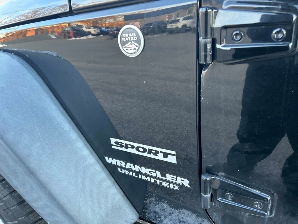 Used 2012 Jeep Wrangler Unlimited Sport image 11