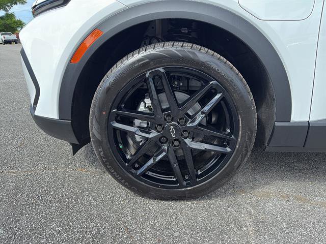 New 2026 Chevrolet Equinox EV LT w/ LPO, Blackout Package image 9