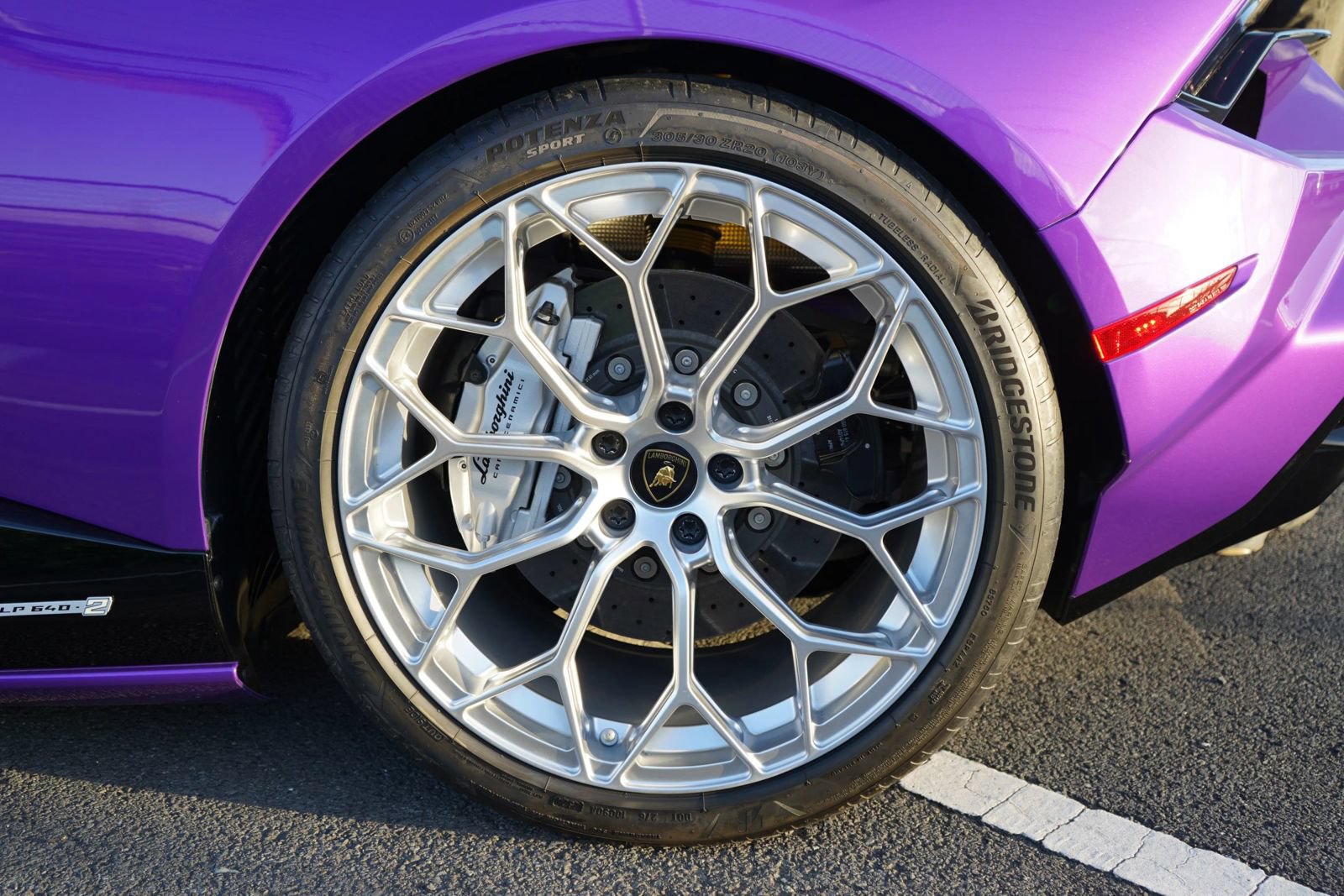 Used 2024 Lamborghini Huracan Tecnica RWD image 6