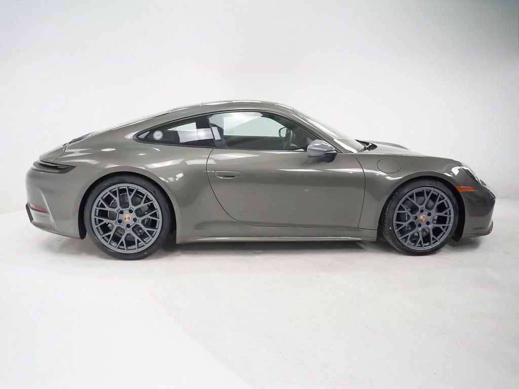 New 2026 Porsche 911 Carrera T image 9