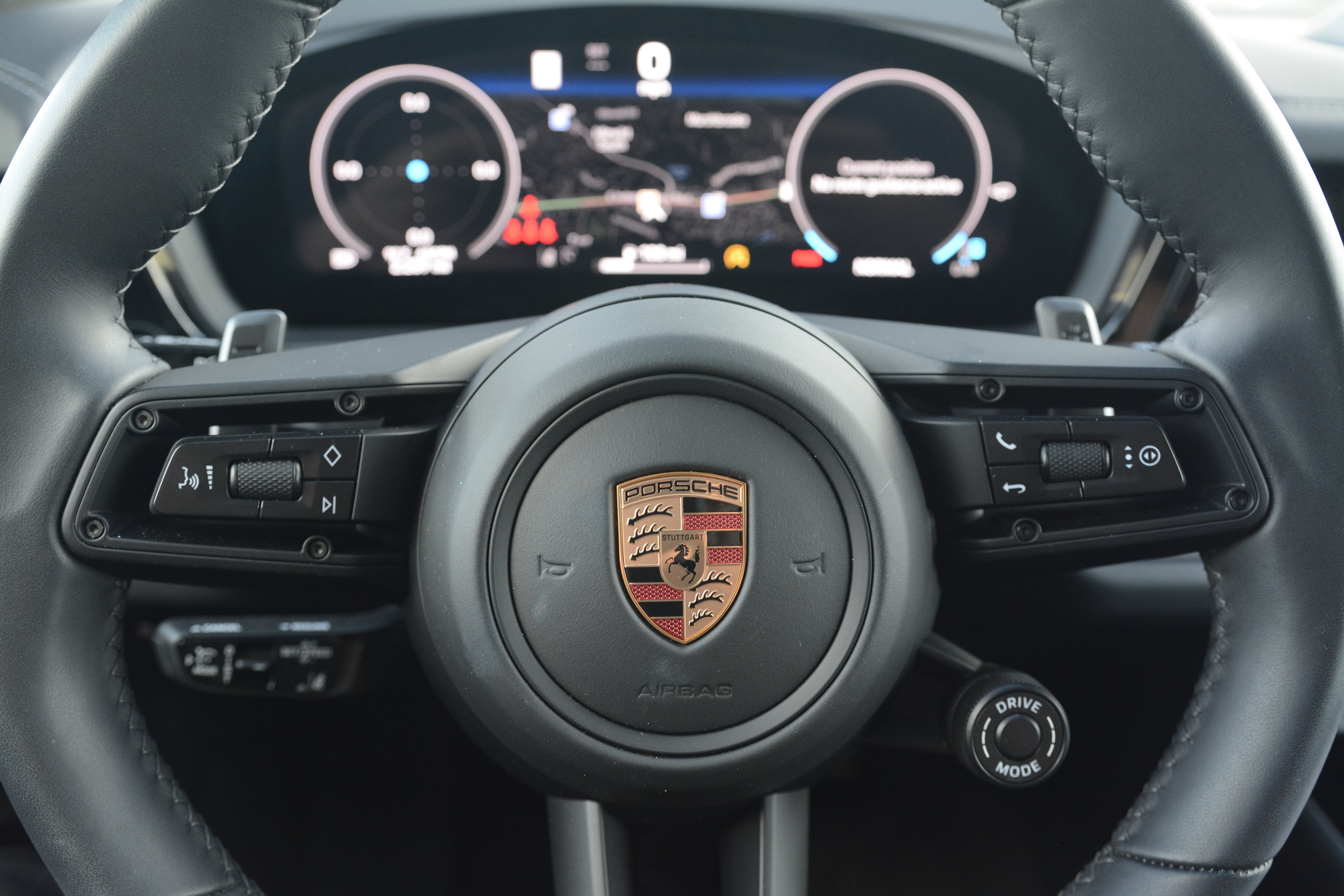 Certified 2026 Porsche Cayenne GTS AWD/4WD image 16