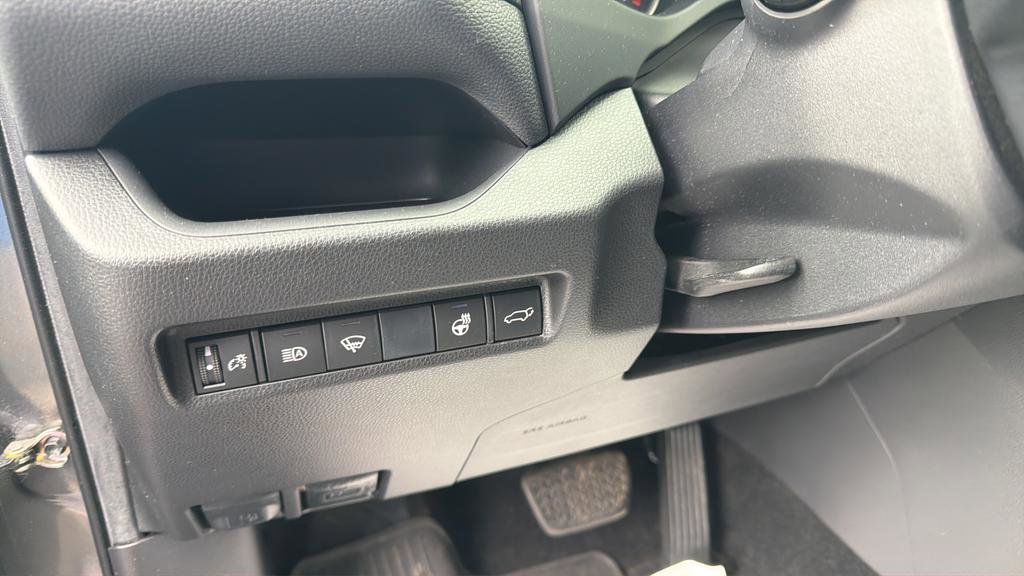 Used 2019 Toyota RAV4 XLE Premium w/ Advanced Technology Package AWD/4WD image 11