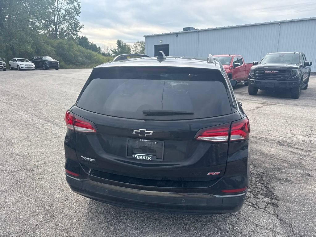 Used 2023 Chevrolet Equinox RS w/ LPO, Floor Liner Package AWD/4WD image 4