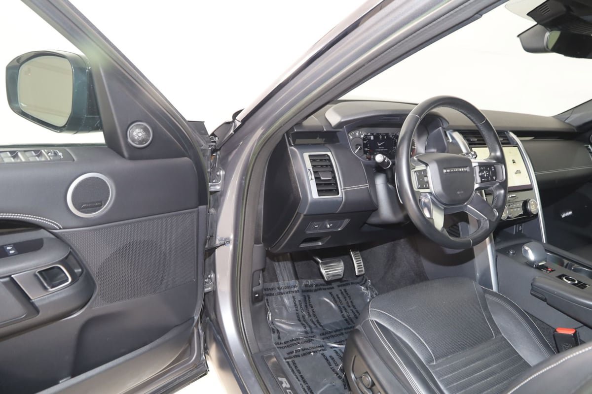 Used 2023 Land Rover Discovery S R-Dynamic AWD/4WD image 49