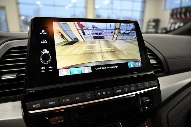 Used 2025 Honda Odyssey Sport-L image 18