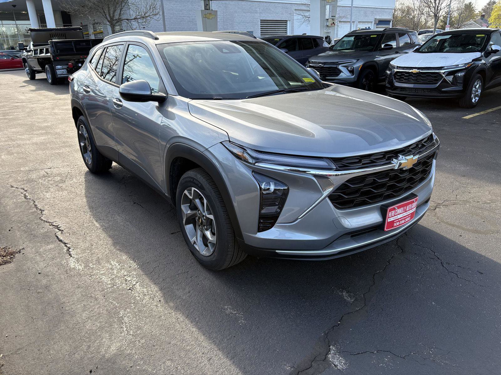 Used 2026 Chevrolet Trax LT w/ Driver Confidence Package