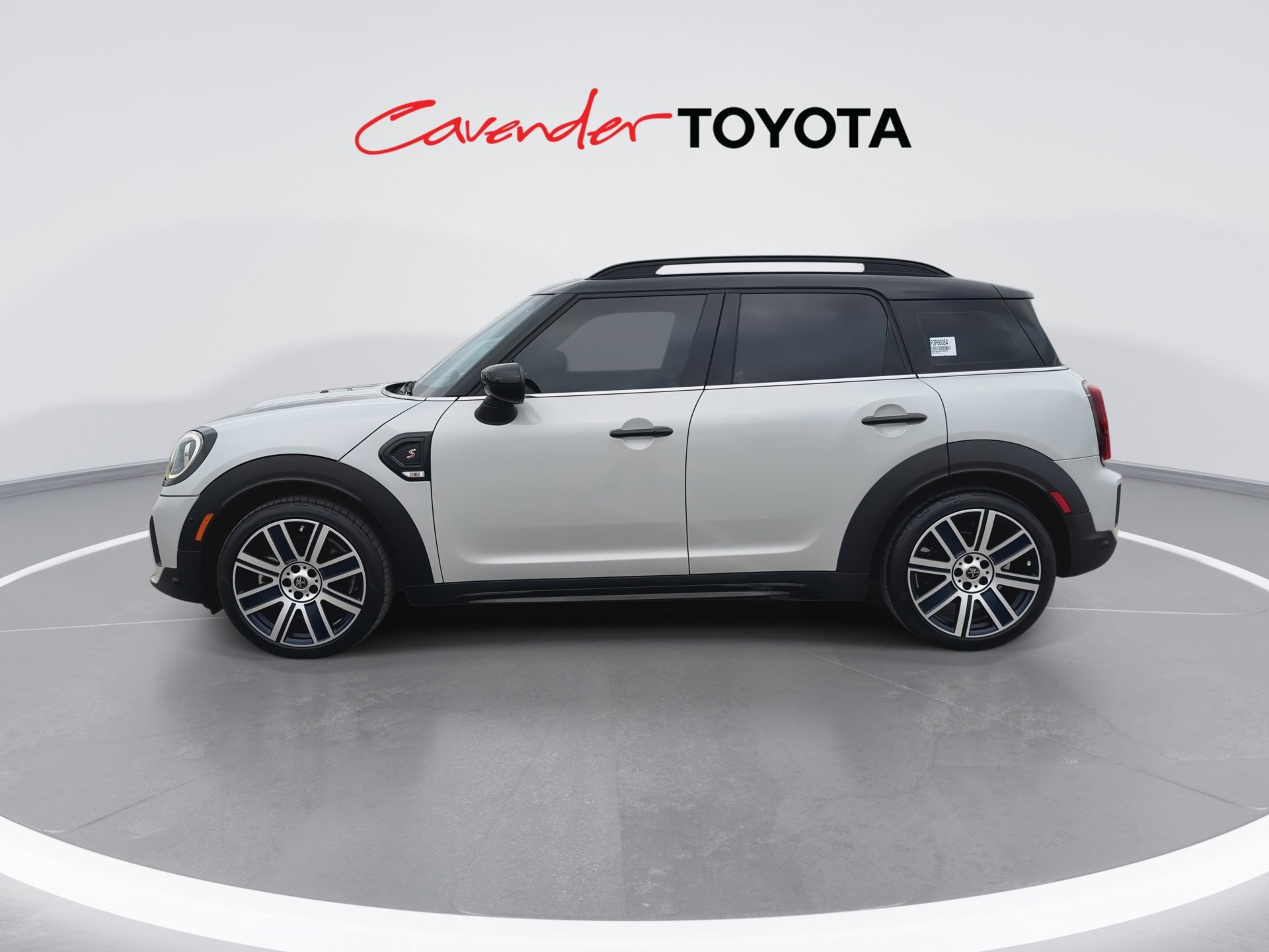 Used 2023 MINI Cooper Countryman S FWD image 5