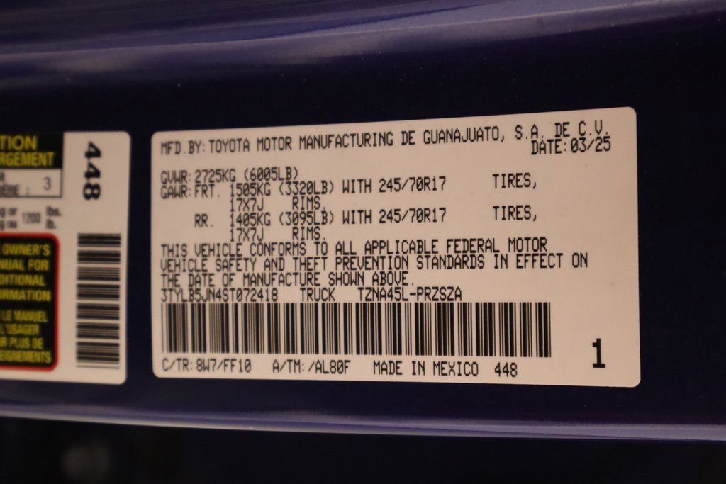 Used 2025 Toyota Tacoma SR5 AWD/4WD image 36