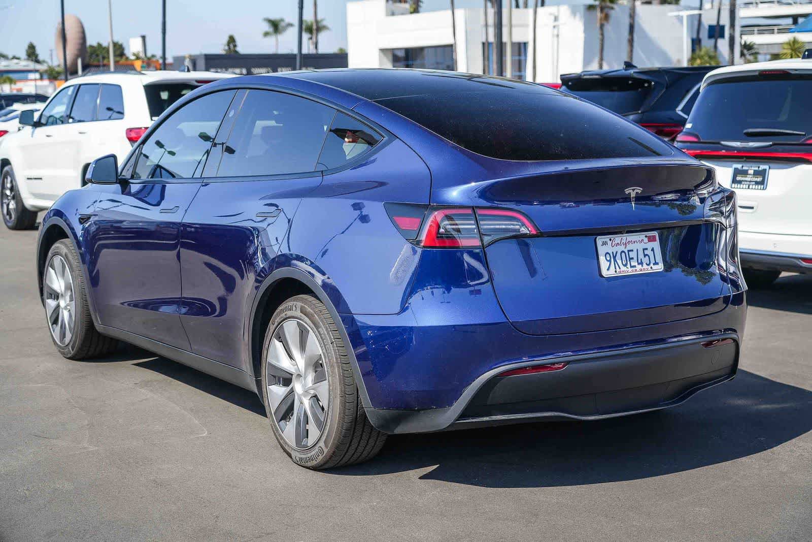 Used 2023 Tesla Model Y 2WD image 8