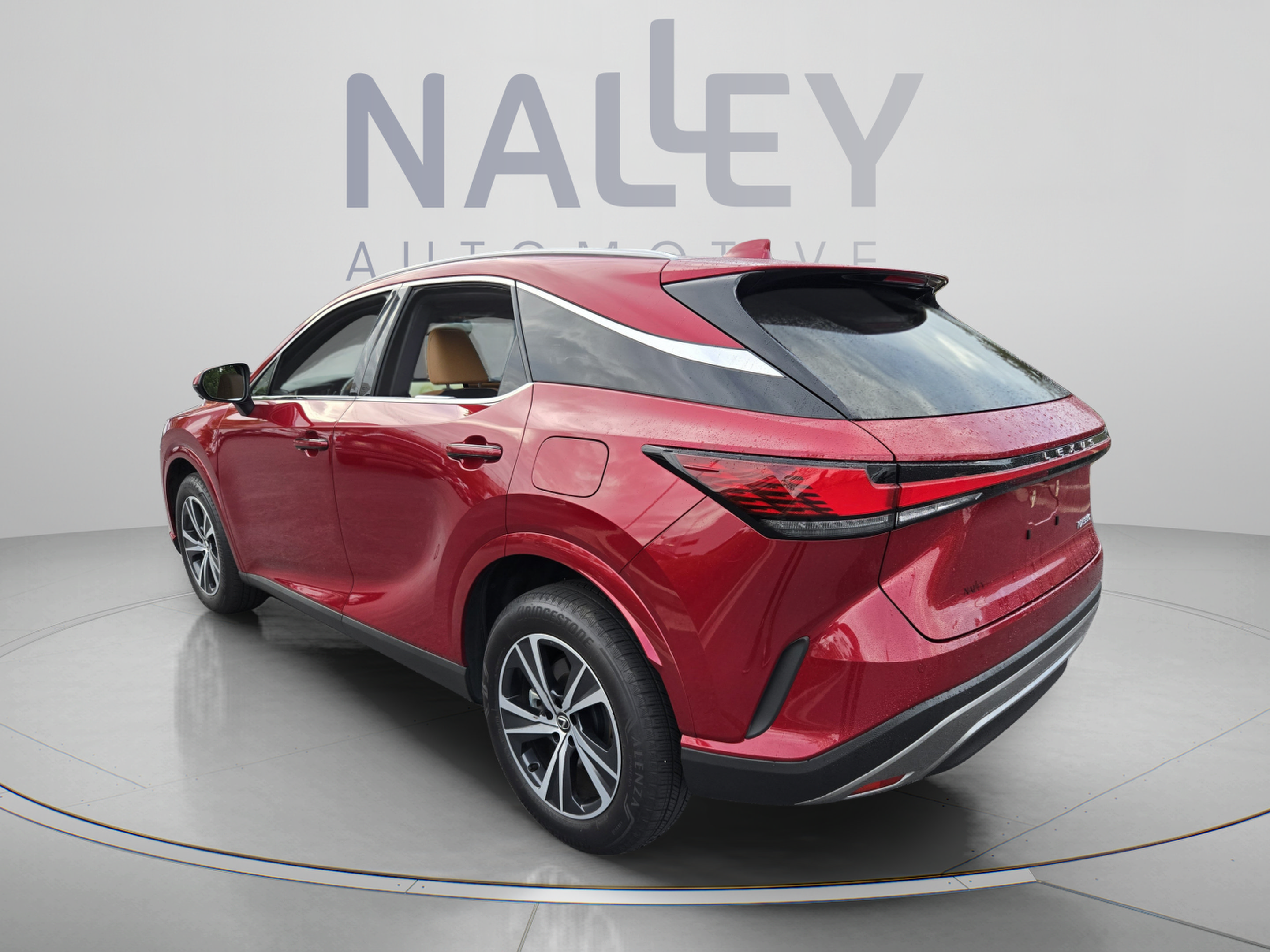 Used 2025 Lexus RX 350 Premium FWD image 3