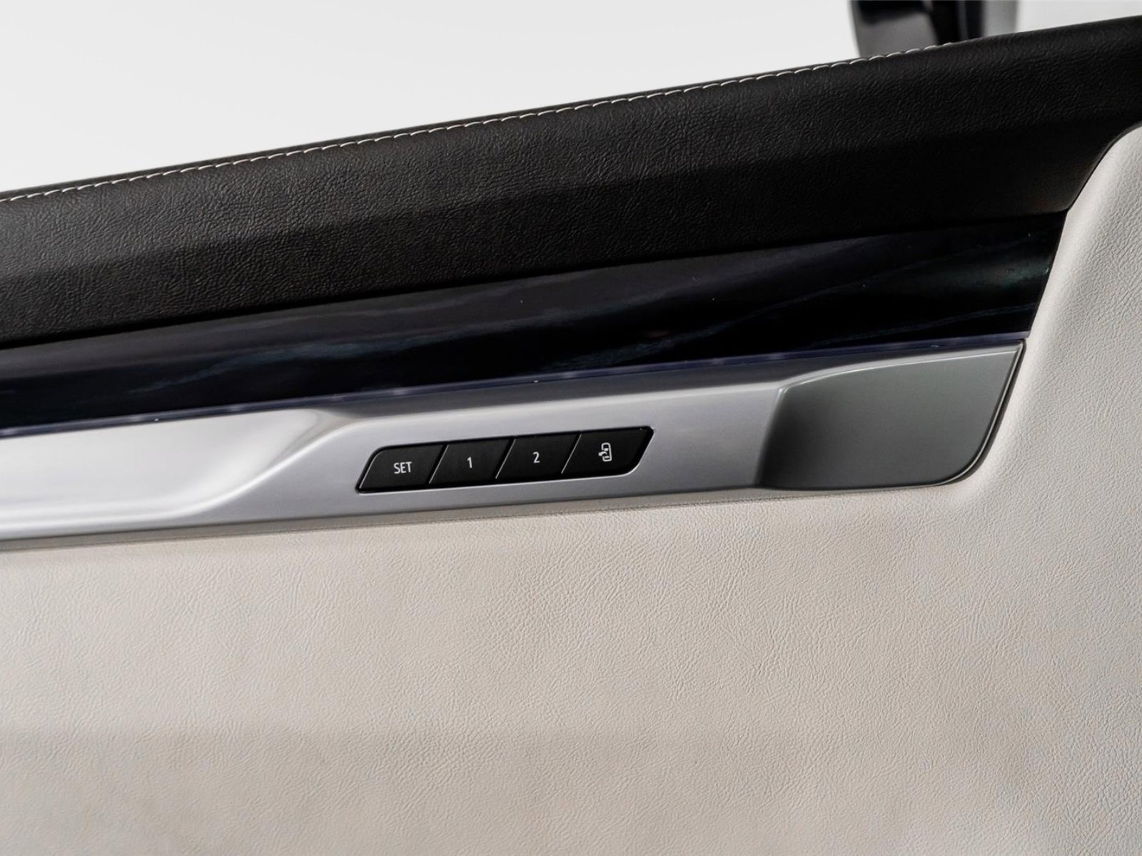 Used 2026 Cadillac Escalade Sport w/ LPO, Floor Liner Package image 14