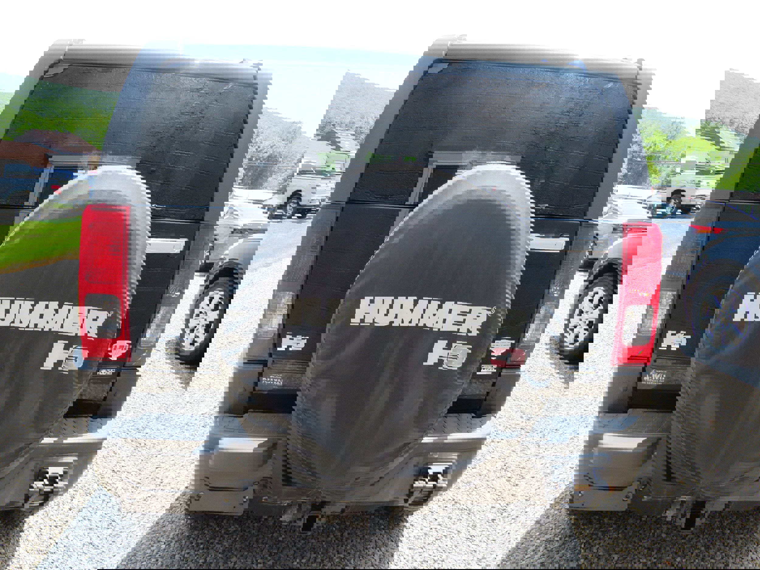 Used 2010 HUMMER H3 Alpha image 6