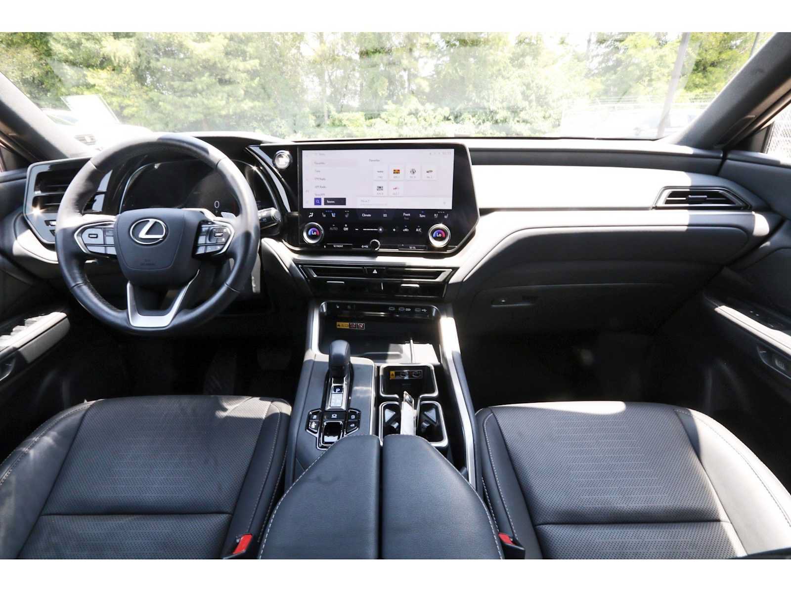Used 2024 Lexus TX 350 AWD w/ Captains Chair Package image 8