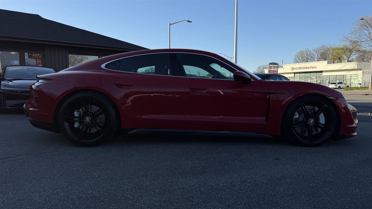 Used 2021 Porsche Taycan 4S AWD/4WD image 16