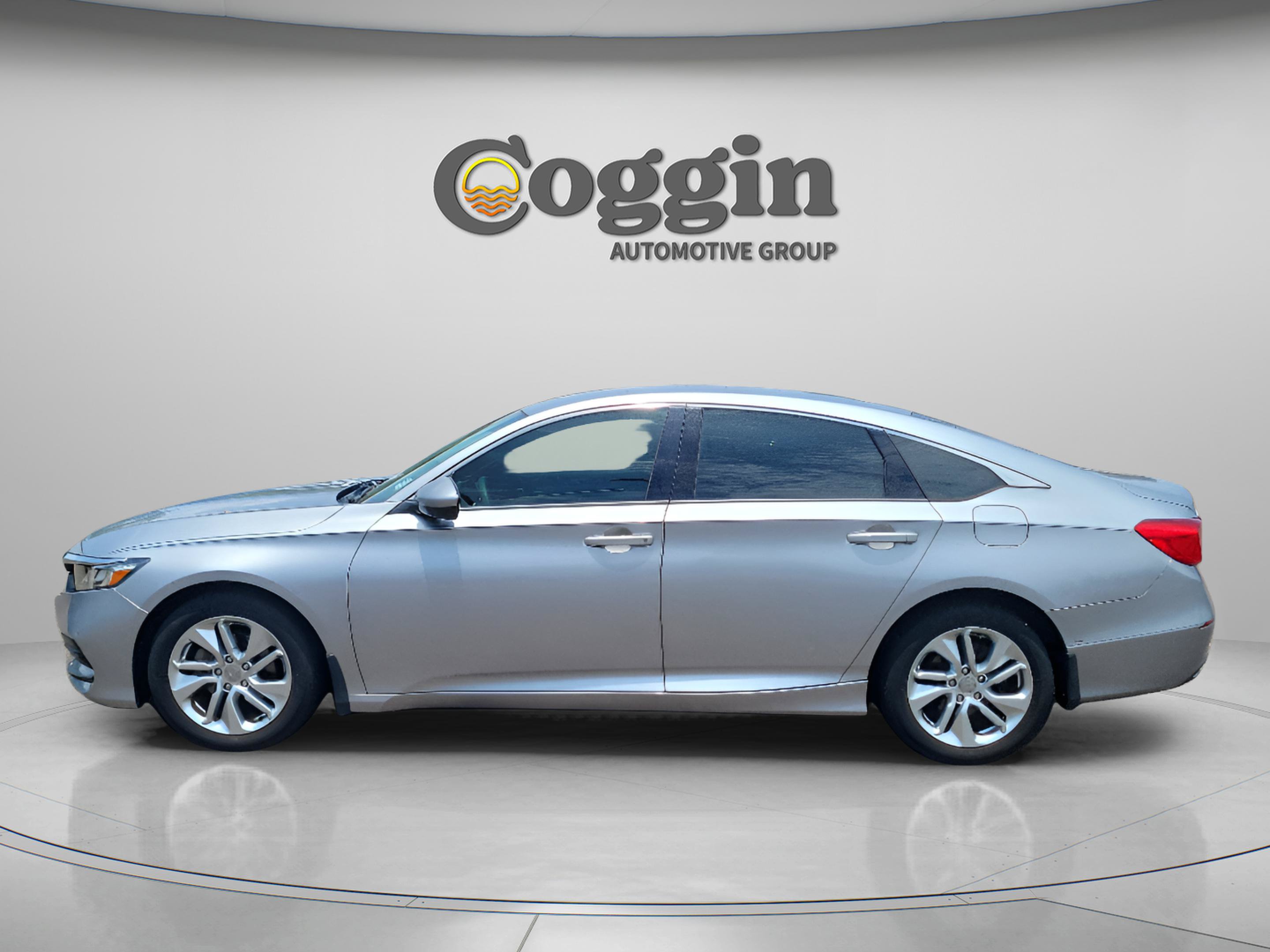 Used 2019 Honda Accord LX image 2