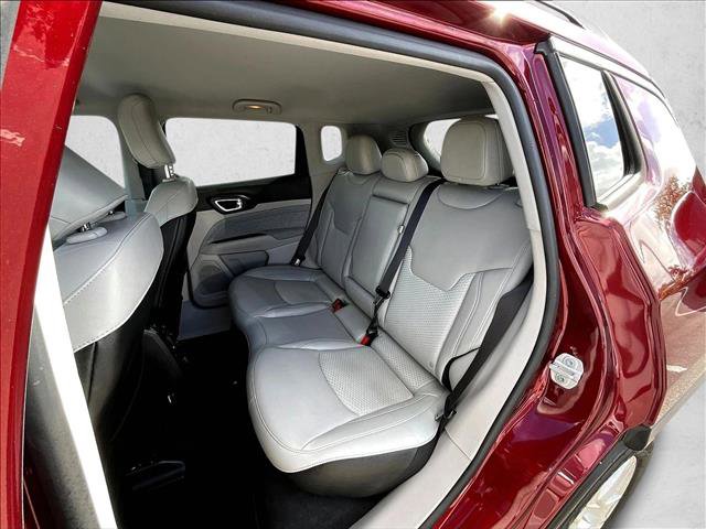 Used 2022 Jeep Compass Latitude image 25