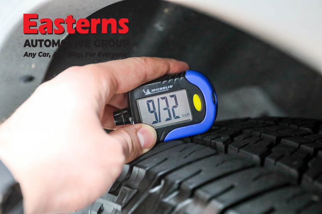 Used 2024 Nissan Armada SV image 24