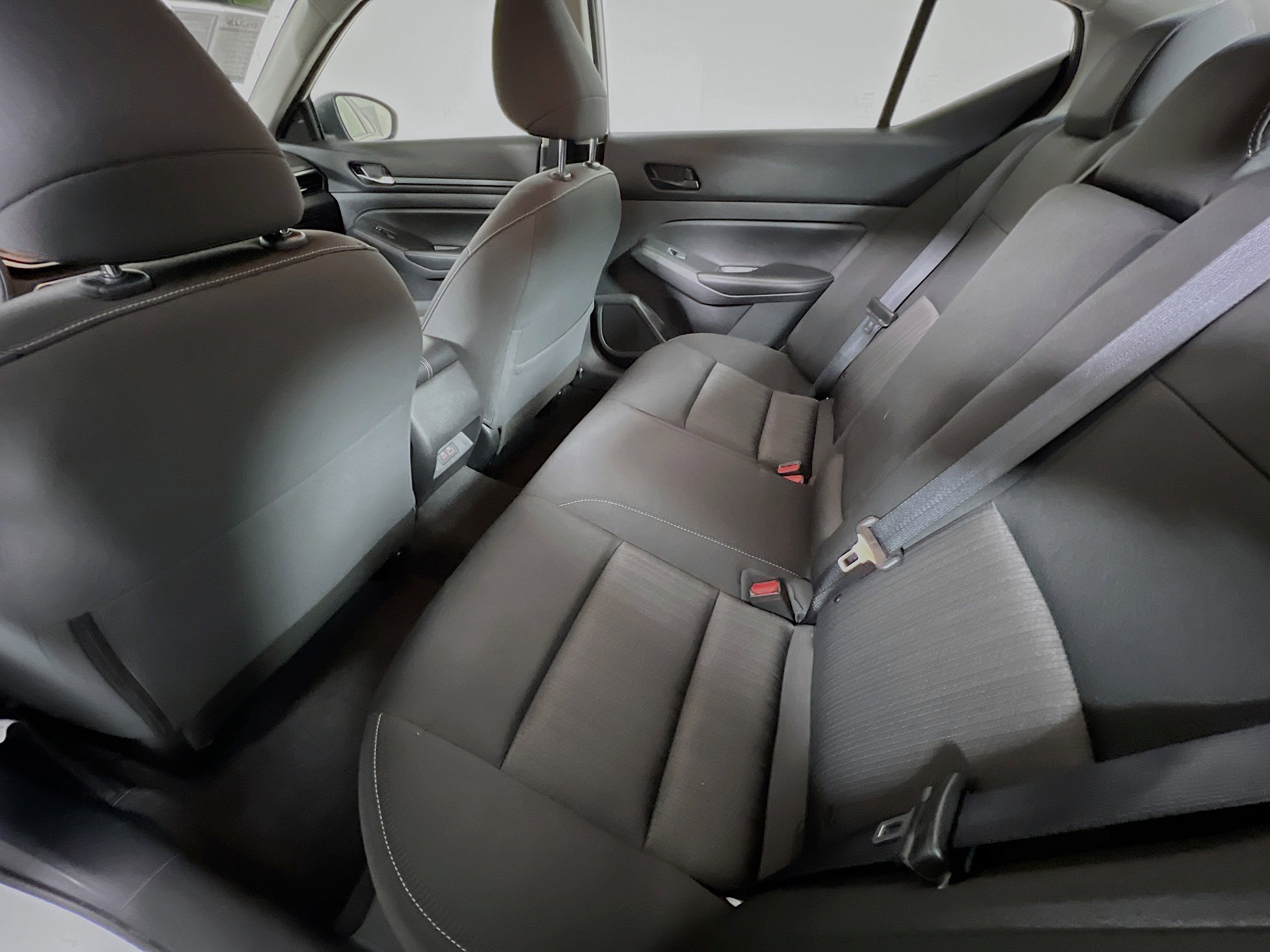 Used 2024 Nissan Altima 2.5 SV image 29