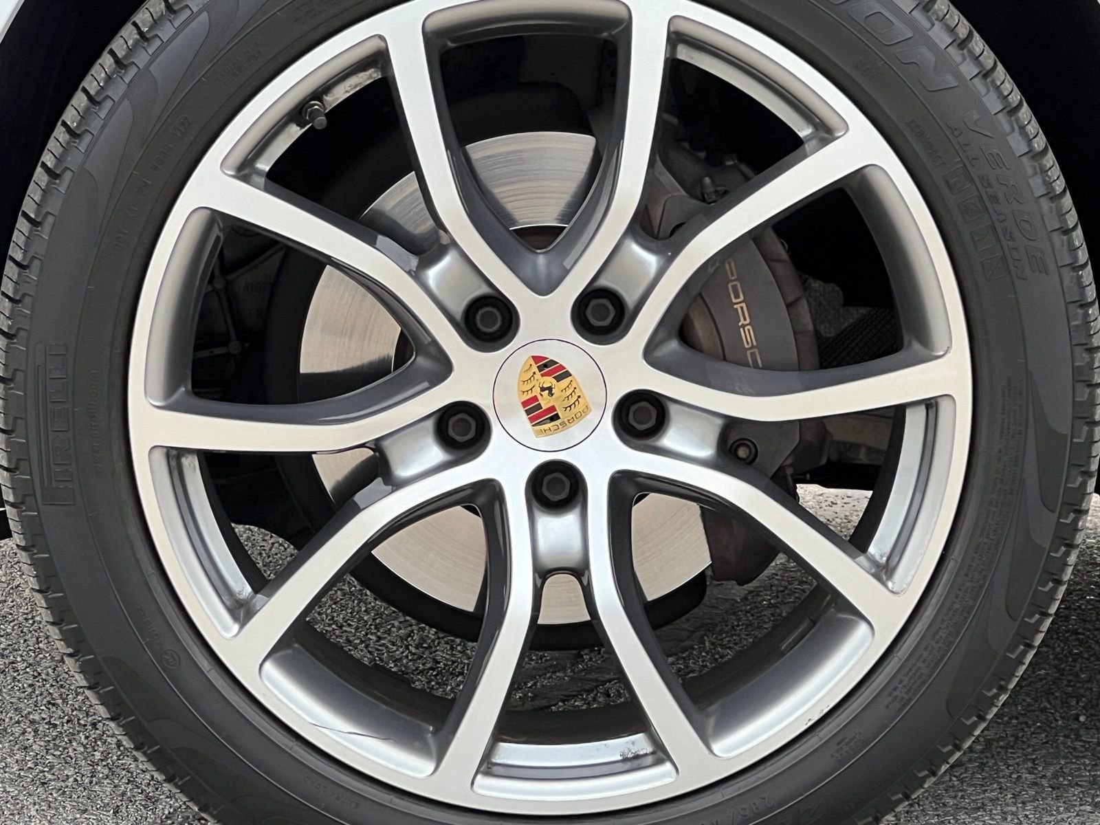 Certified 2020 Porsche Cayenne AWD/4WD image 13