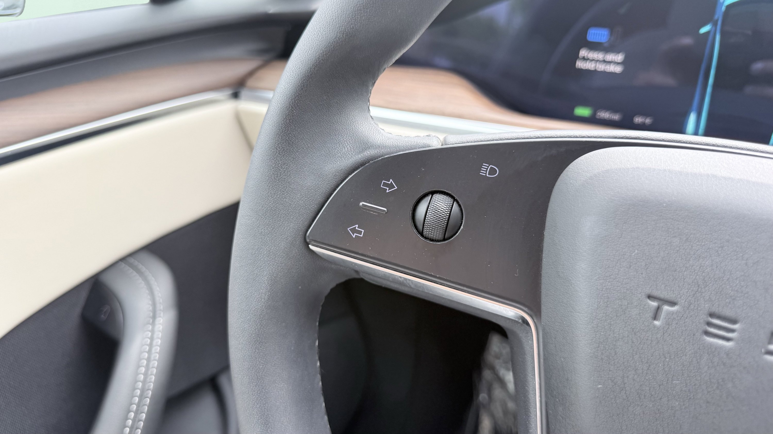 Used 2023 Tesla Model S AWD/4WD image 60