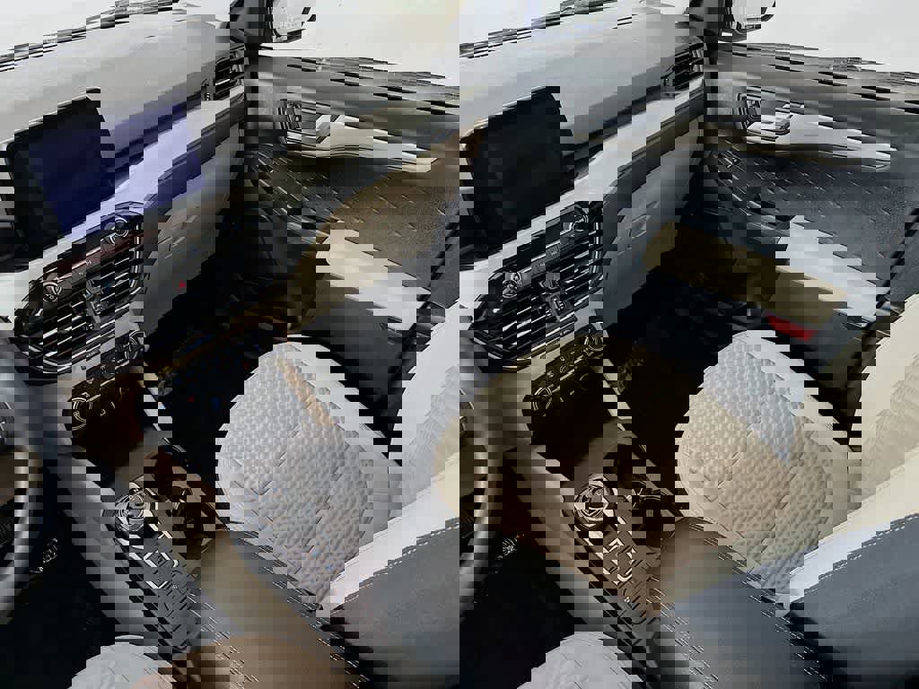 Certified 2020 Ford Escape SE image 11