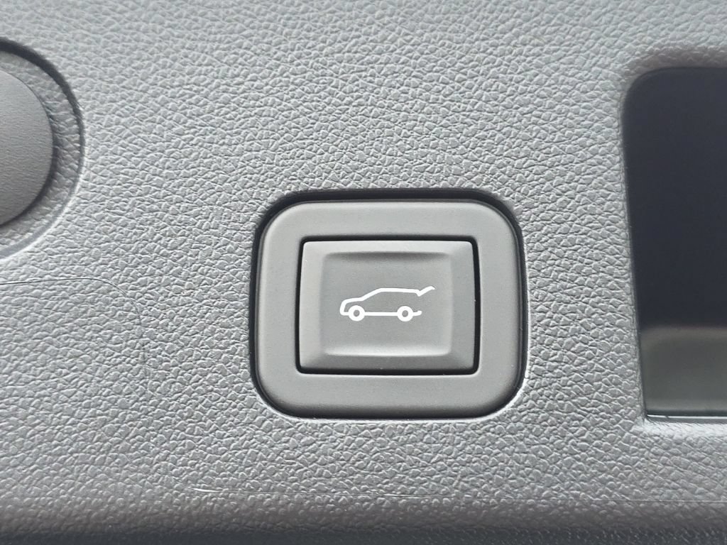 Used 2026 Chevrolet Equinox LT w/ Convenience Package II AWD/4WD image 13