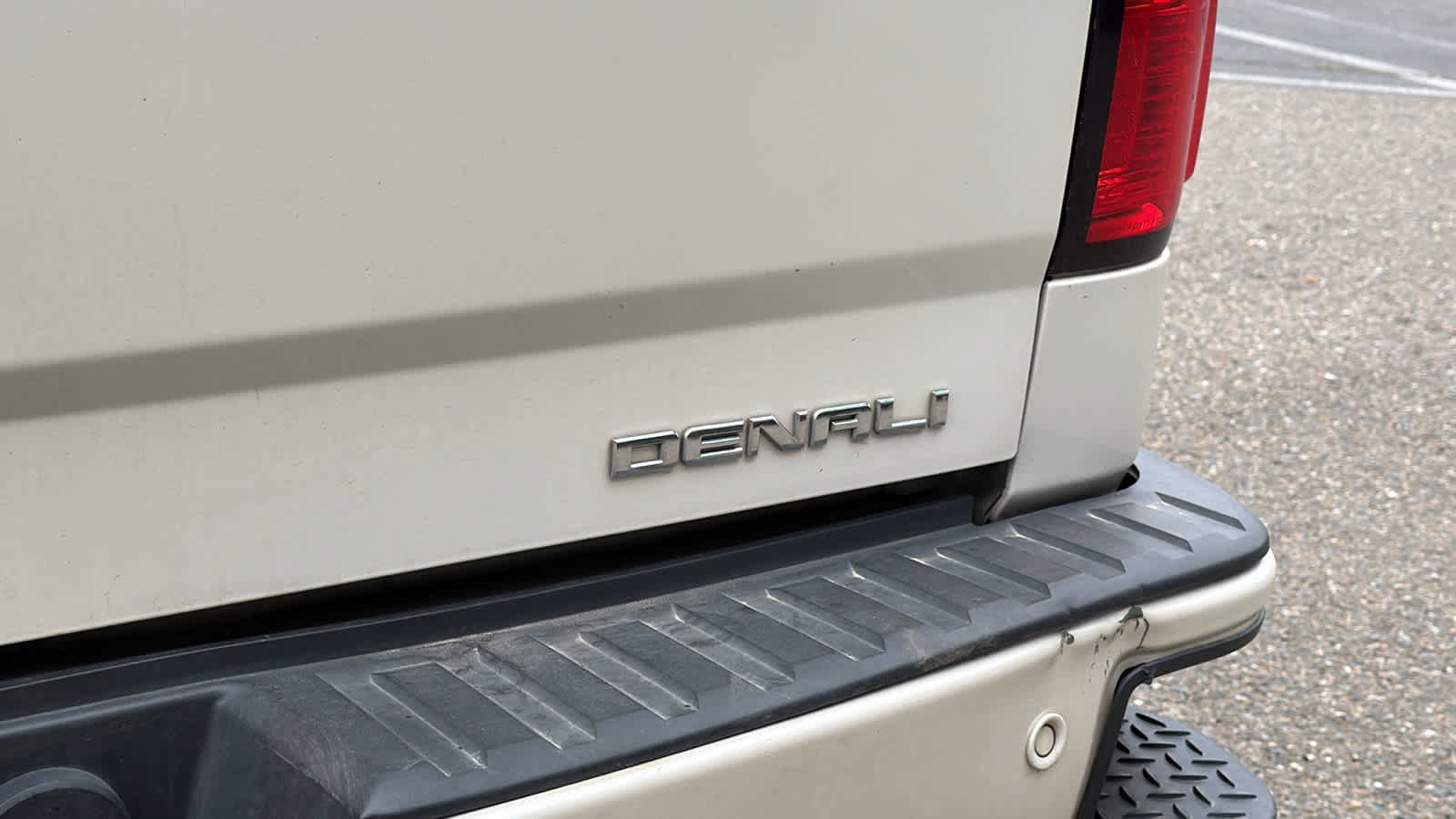 Used 2015 GMC Sierra 1500 Denali image 19