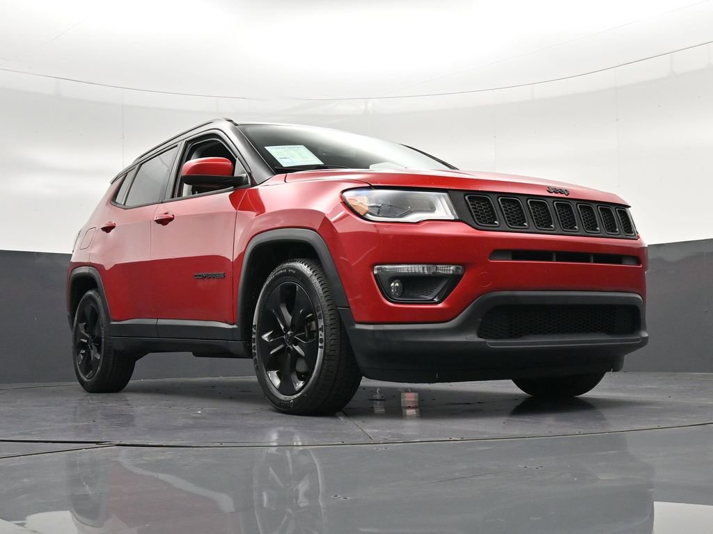 Used 2019 Jeep Compass Latitude FWD image 32