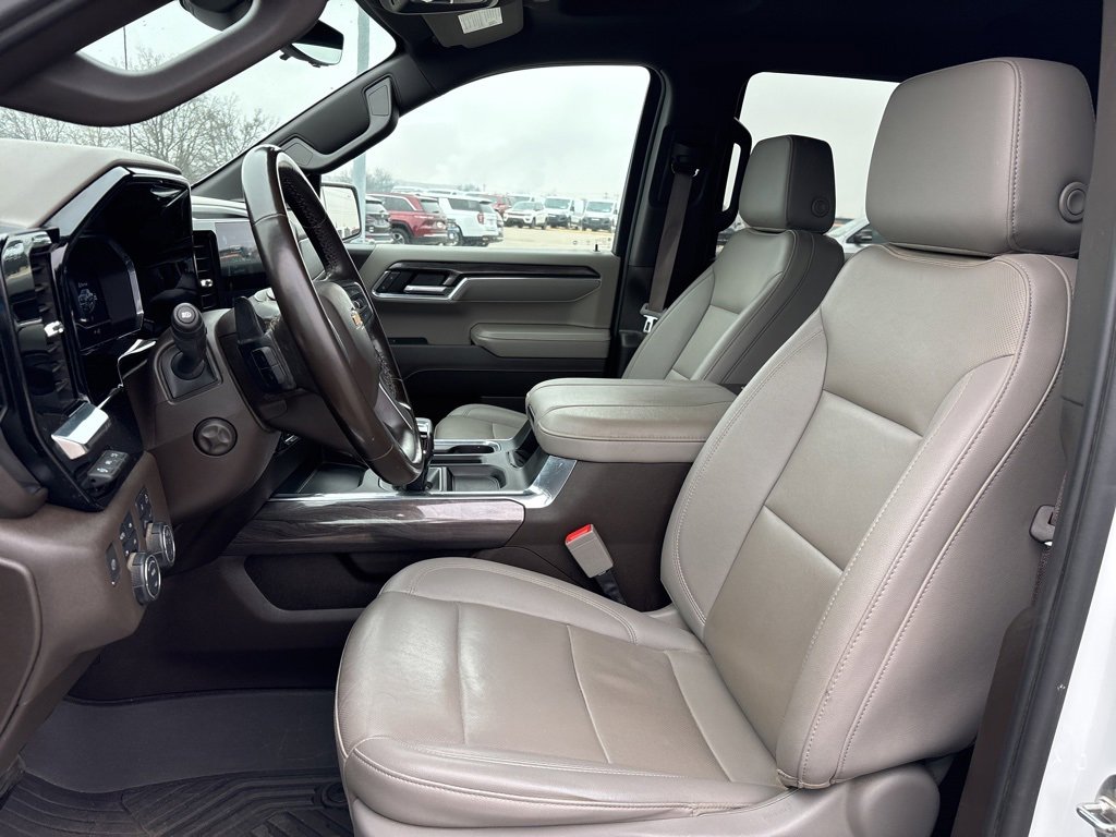 Used 2024 Chevrolet Silverado 1500 LTZ image 10