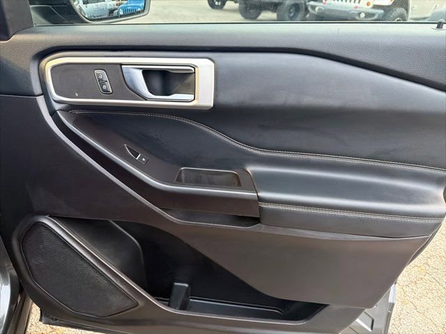 Used 2020 Ford Explorer XLT w/ Equipment Group 202A image 19