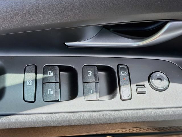 New 2026 Hyundai Elantra SE FWD image 17