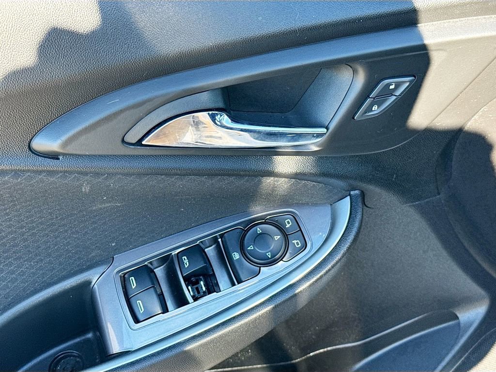 Used 2024 Chevrolet Malibu LT image 17