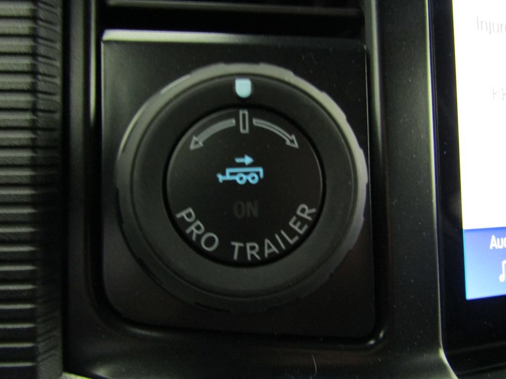 New 2025 Ford F150 Lariat w/ Equipment Group 502A High image 29