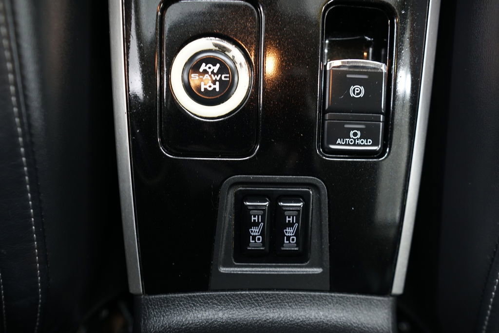 Used 2019 Mitsubishi Outlander SEL AWD/4WD image 34