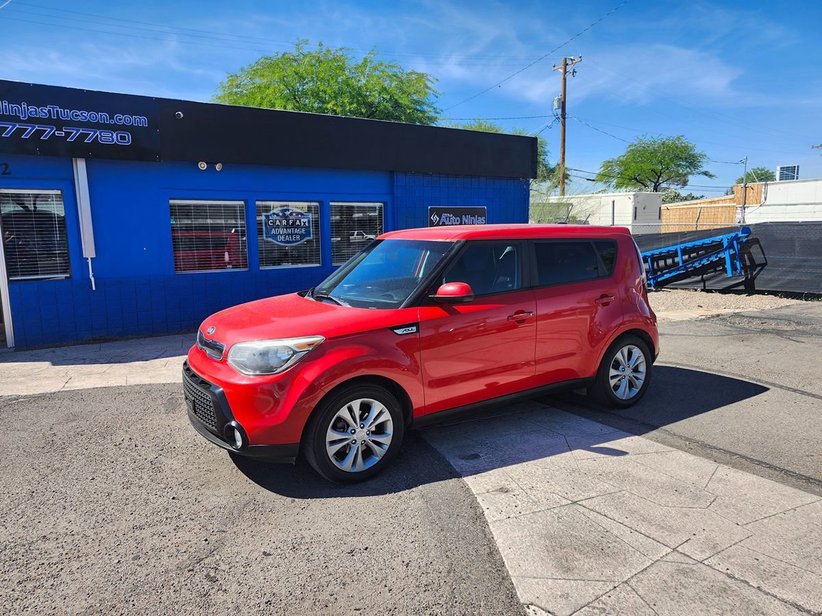 Used 2016 Kia Soul + FWD image 2