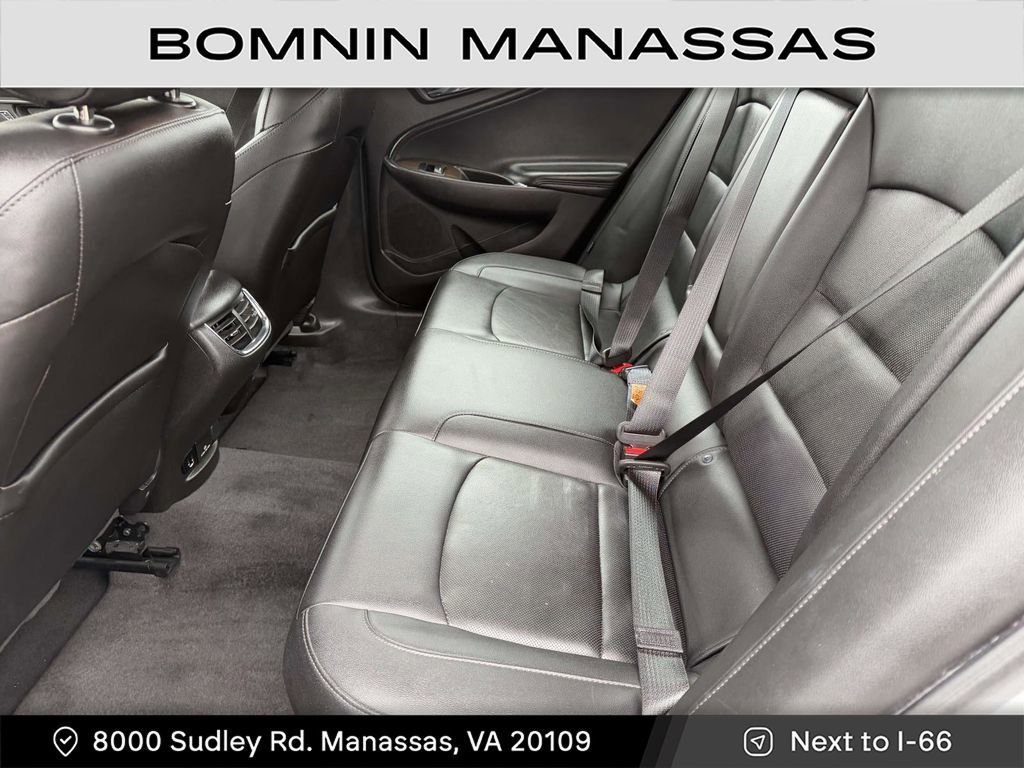 Used 2017 Chevrolet Malibu Premier image 24