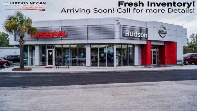 Used 2024 Nissan Pathfinder SV image 26