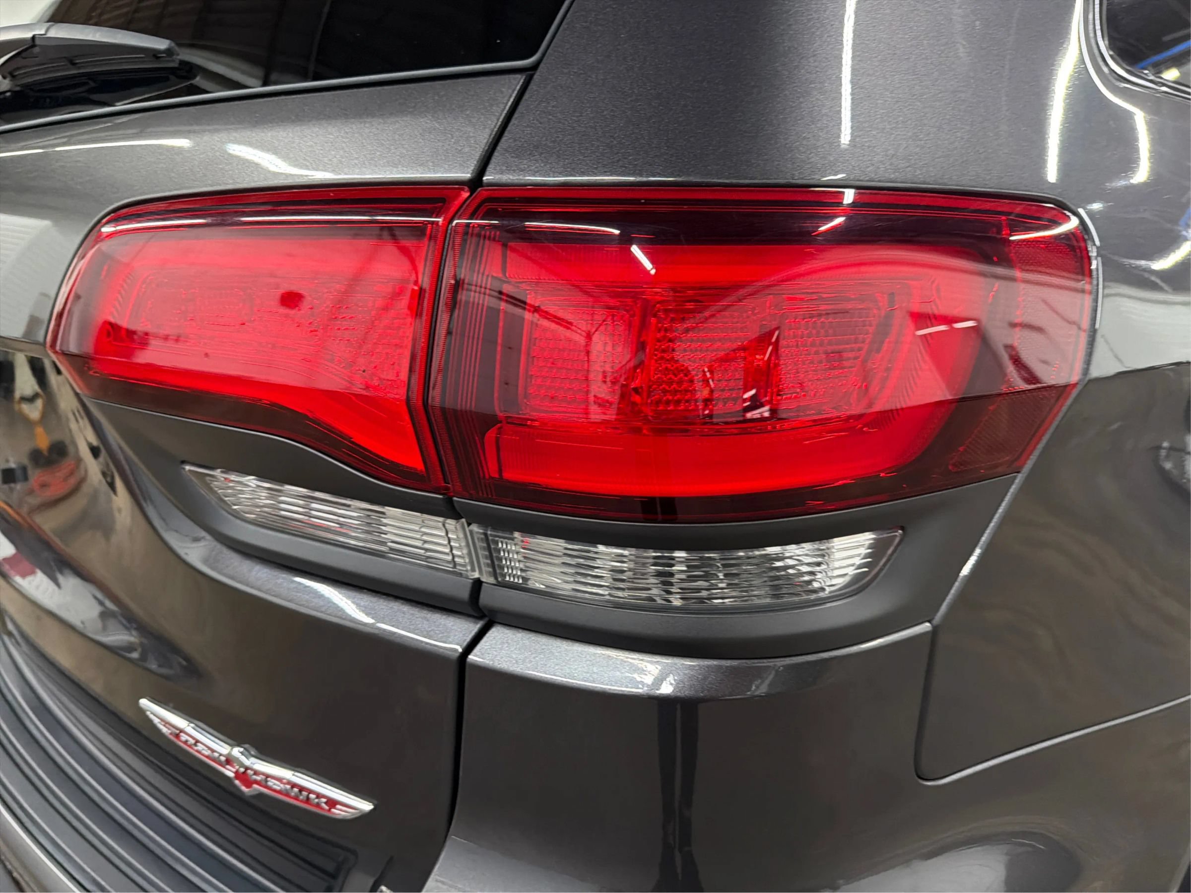 Used 2020 Jeep Grand Cherokee Trailhawk w/ Premium Lighting Group AWD/4WD image 46