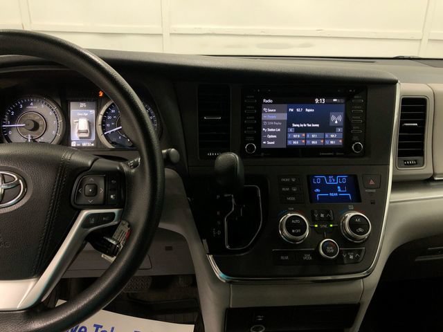 Used 2018 Toyota Sienna LE AWD/4WD image 19