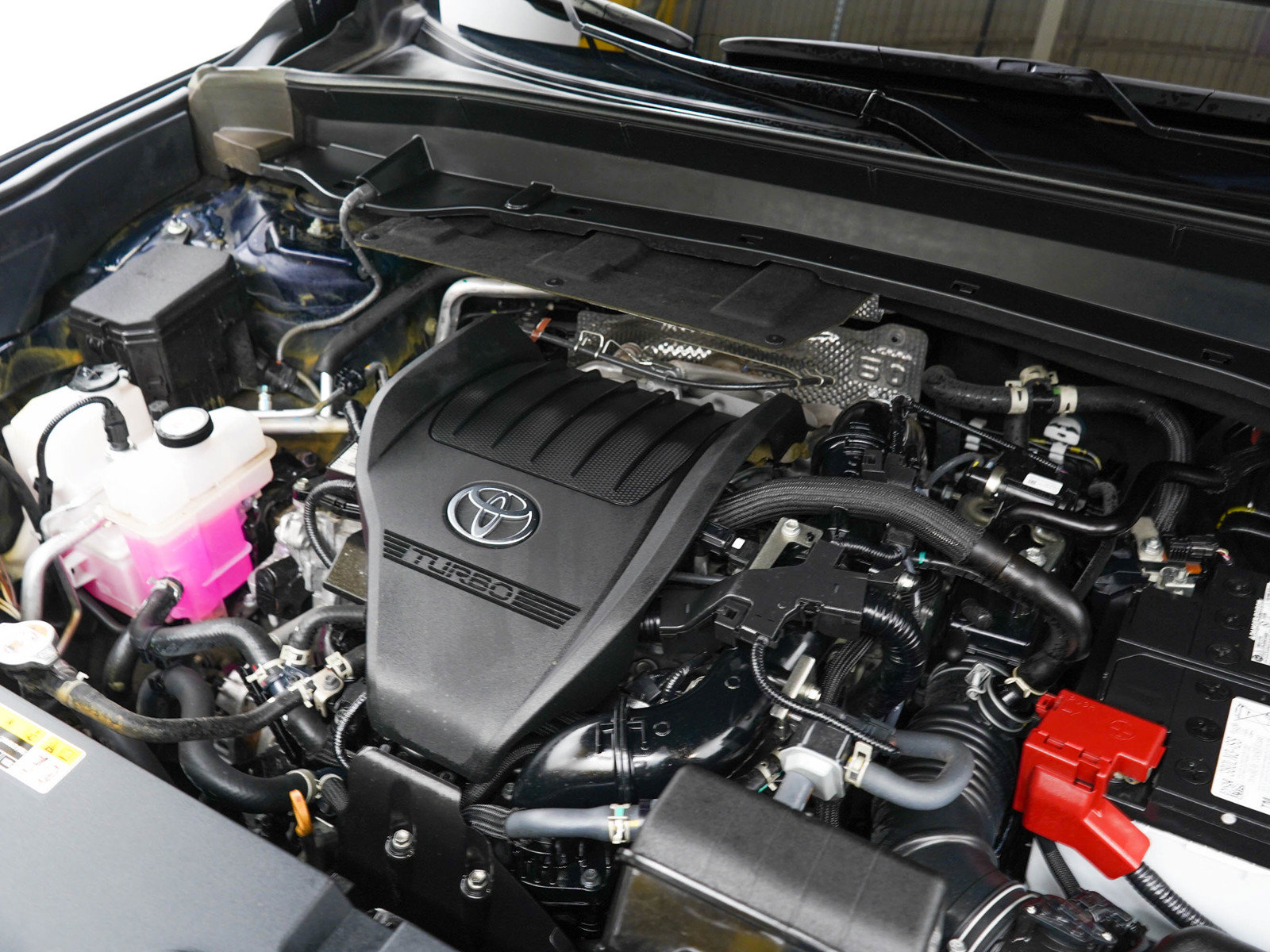 Used 2024 Toyota Grand Highlander AWD image 31