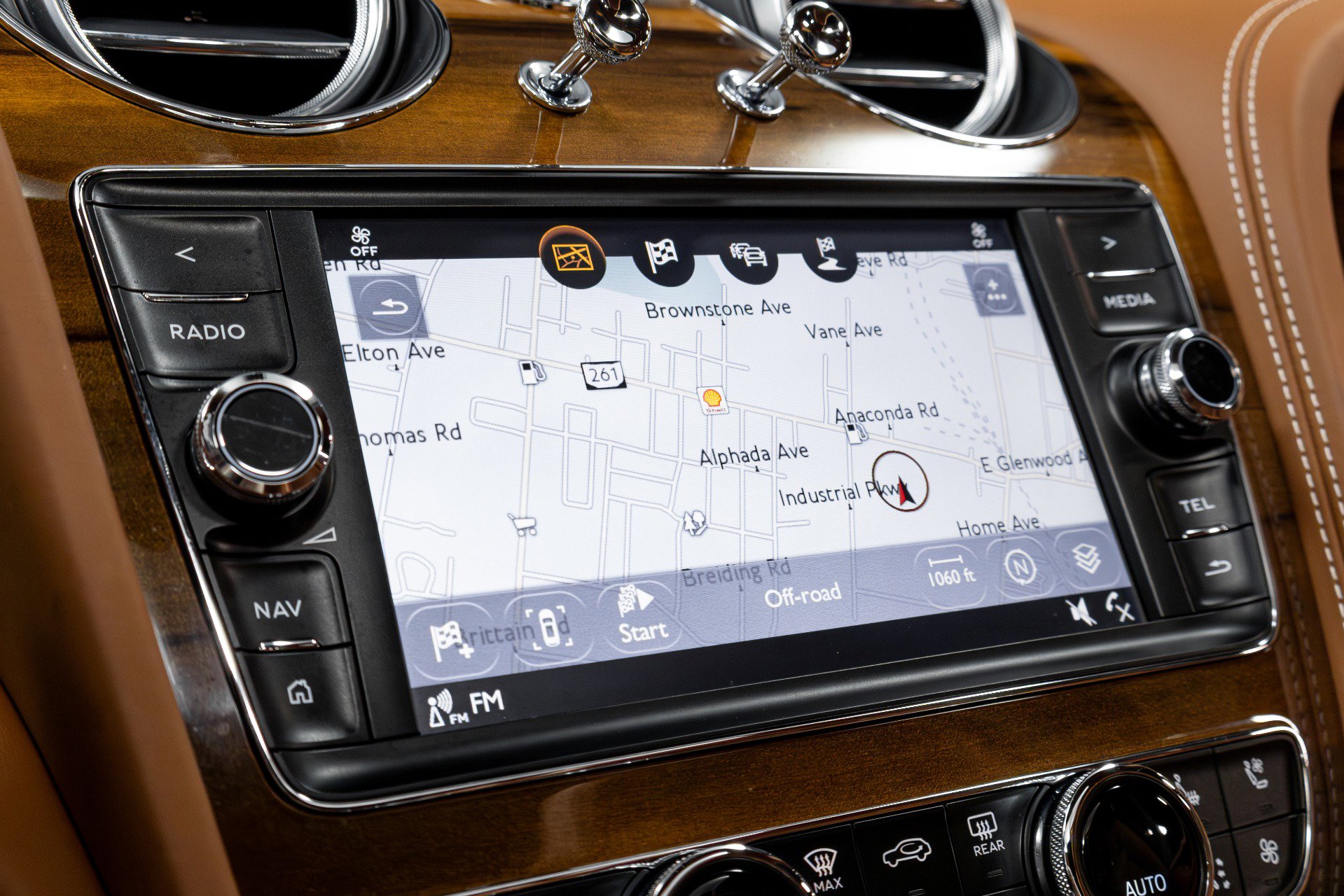 Used 2019 Bentley Bentayga image 65