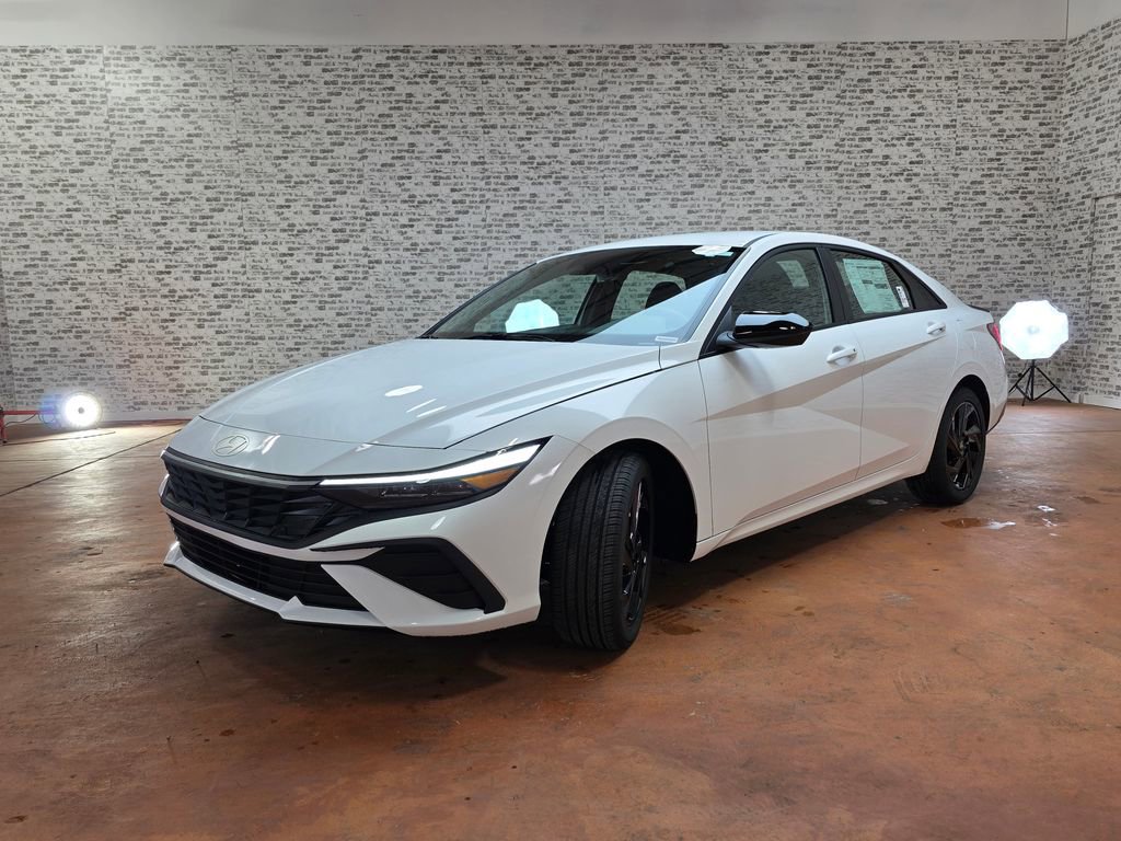 New 2026 Hyundai Elantra Sport FWD image 4