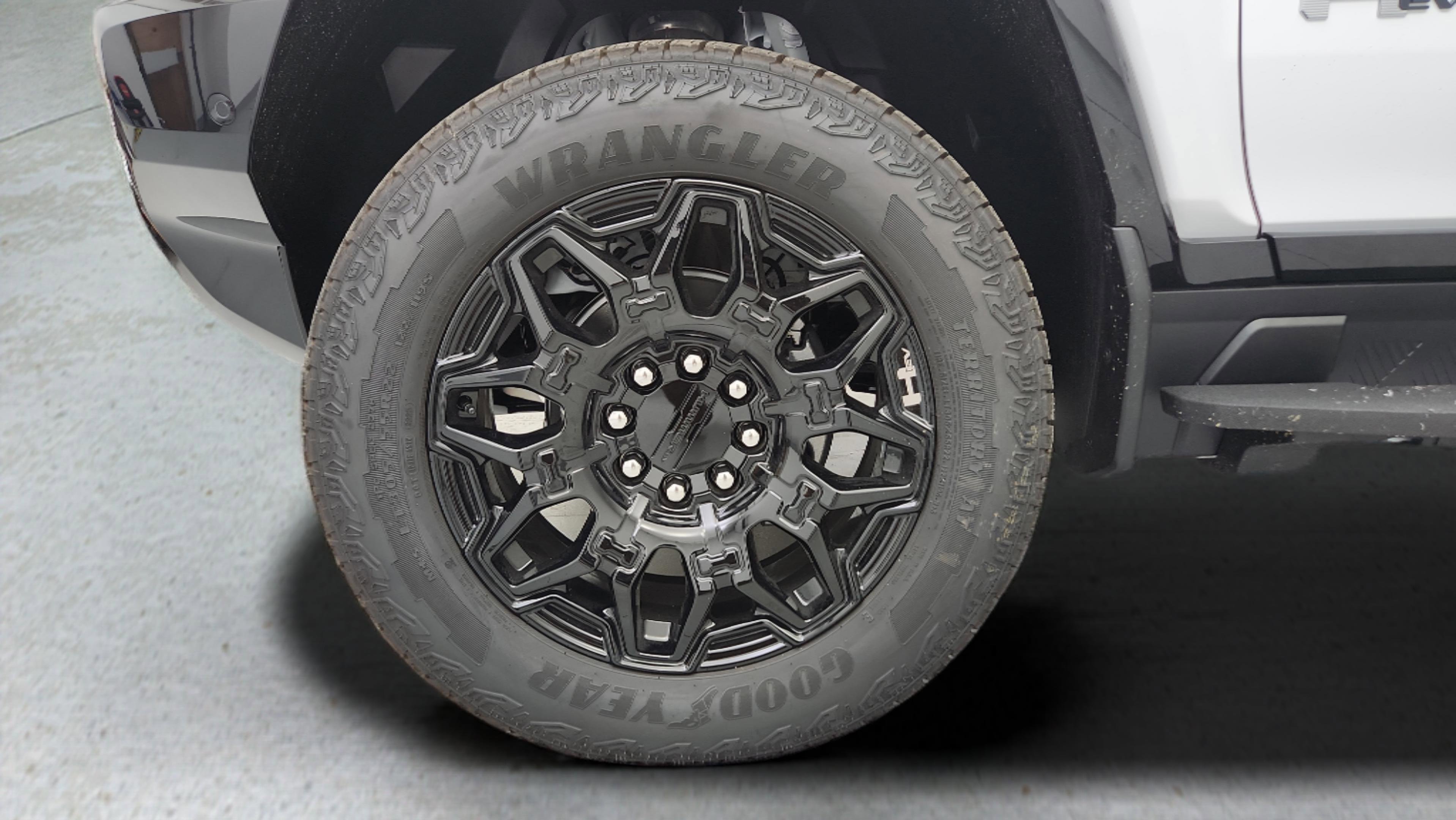 New 2026 GMC Hummer EV SUV image 12